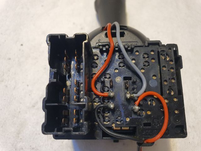 bontott DACIA SANDERO Bal Kormánykapcsoló Irányjelző