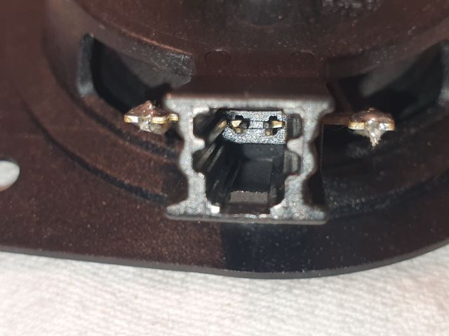 bontott DACIA SANDERO Bal Műszerfal Hangszóró