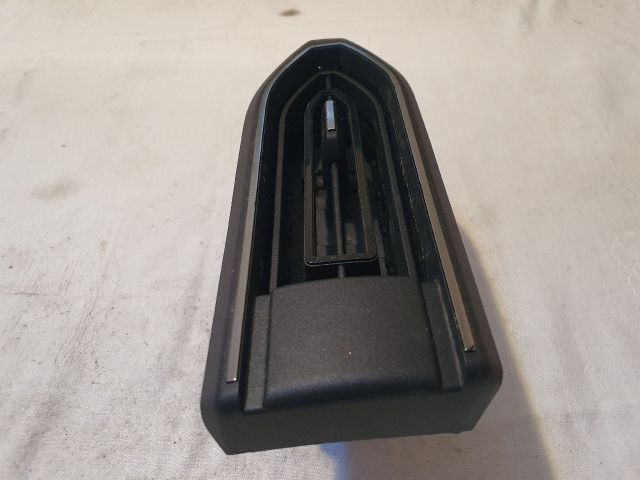 bontott DACIA SANDERO Bal Szellőző