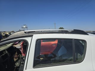 bontott DACIA SANDERO Bal Tetősín