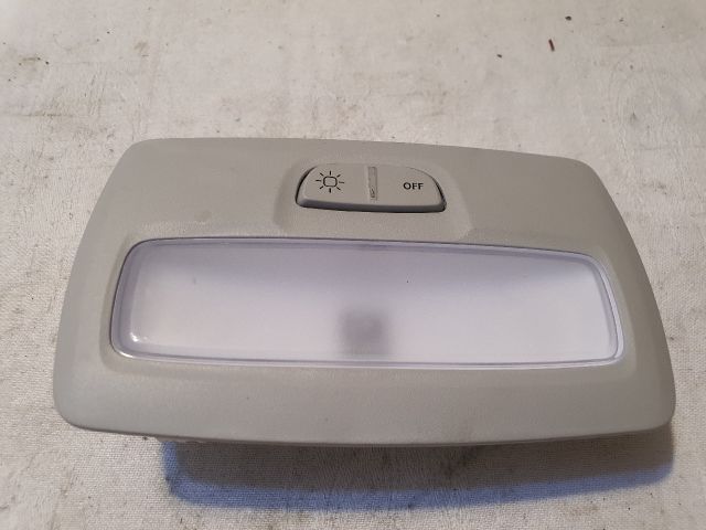 bontott DACIA SANDERO Beltér Világítás Első