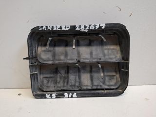 bontott DACIA SANDERO Csomagtér Szellőző Hátsó