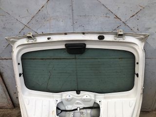 bontott DACIA SANDERO Csomagtérajtó (Részeivel)