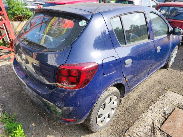 bontott DACIA SANDERO Csomagtérajtó (Üres lemez)