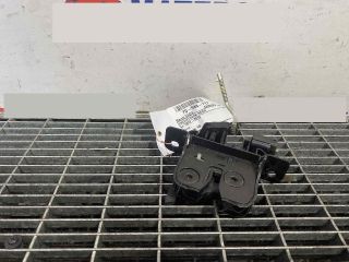 bontott DACIA SANDERO Csomagtérajtó Ütköző