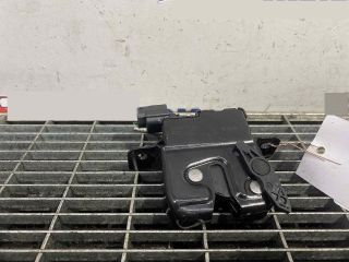 bontott DACIA SANDERO Csomagtérajtó Ütköző