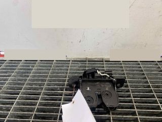 bontott DACIA SANDERO Csomagtérajtó Ütköző