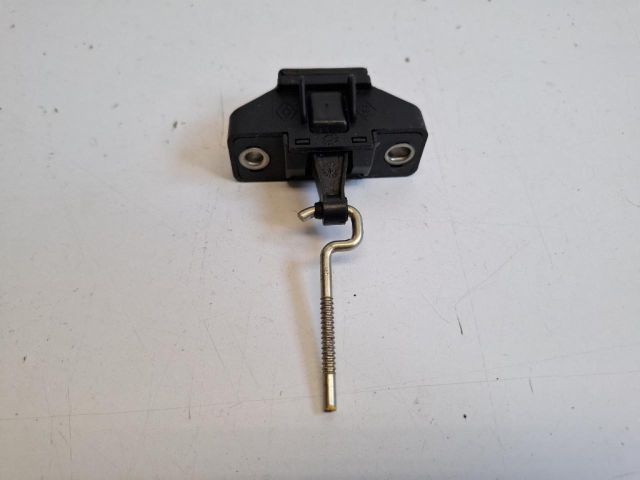 bontott DACIA SANDERO Csomagtérajtó Zárszerkezet