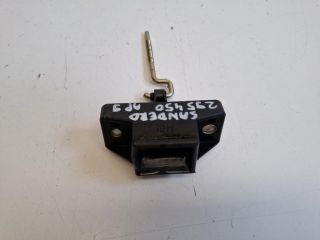 bontott DACIA SANDERO Csomagtérajtó Zárszerkezet