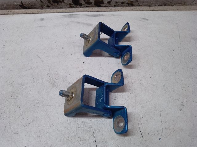 bontott DACIA SANDERO Csomagtérajtó Zsanér