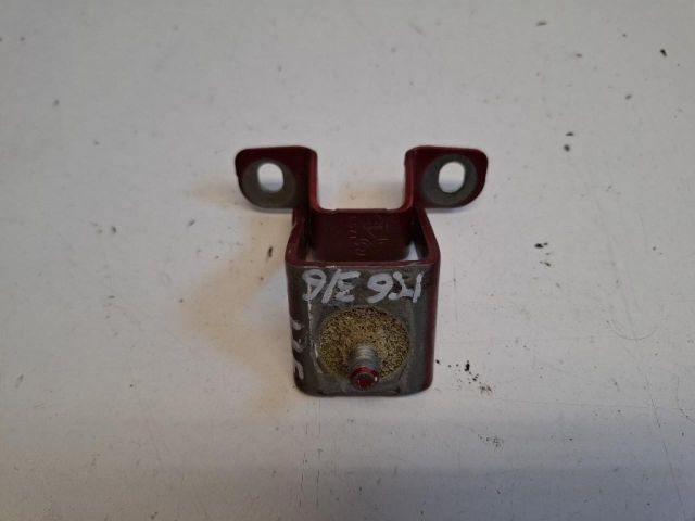 bontott DACIA SANDERO Csomagtérajtó Zsanér