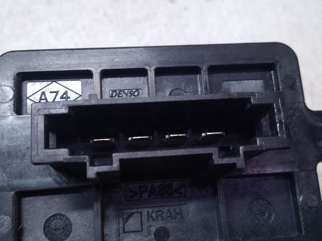 bontott DACIA SANDERO Előtét Ellenállás Fűtőmotor