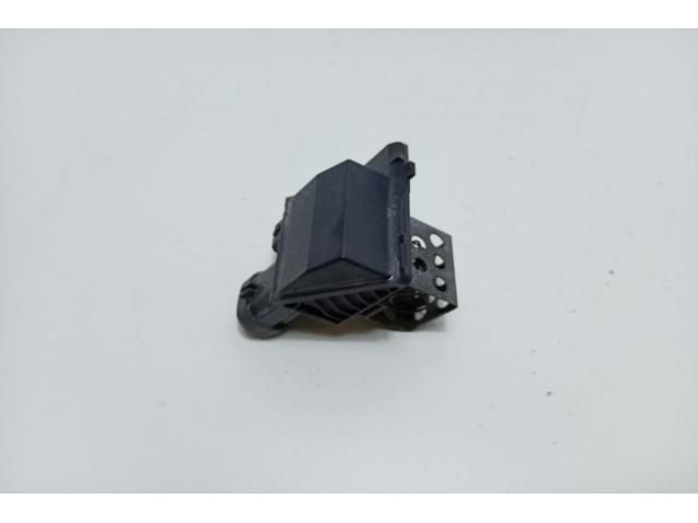 bontott DACIA SANDERO Előtét Ellenállás Fűtőmotor