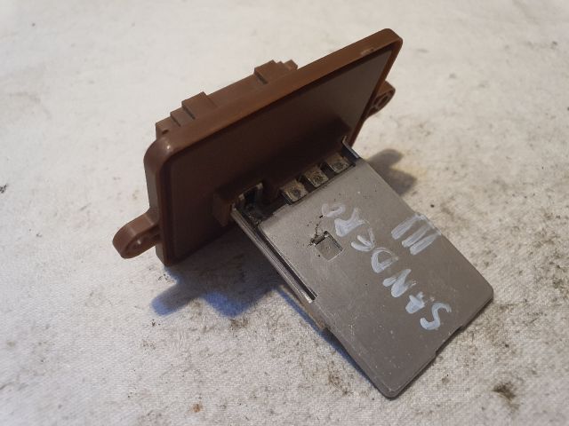 bontott DACIA SANDERO Előtét Ellenállás Fűtőmotor