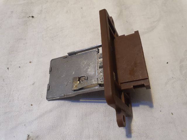 bontott DACIA SANDERO Előtét Ellenállás Fűtőmotor