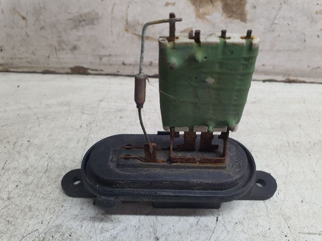 bontott DACIA SANDERO Előtét Ellenállás Fűtőmotor