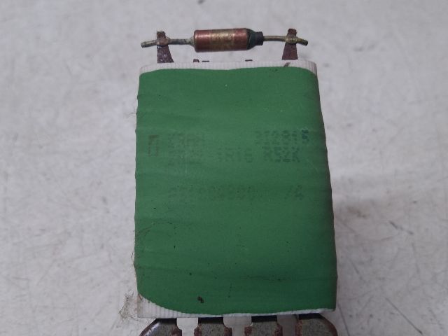 bontott DACIA SANDERO Előtét Ellenállás Fűtőmotor