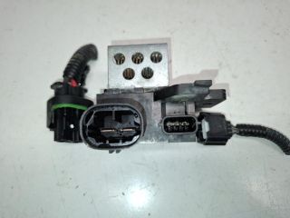 bontott DACIA SANDERO Előtét Ellenállás Hűtőventilátor