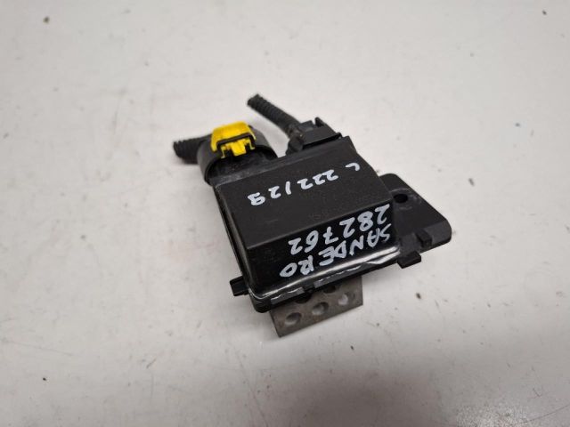 bontott DACIA SANDERO Előtét Ellenállás Hűtőventilátor