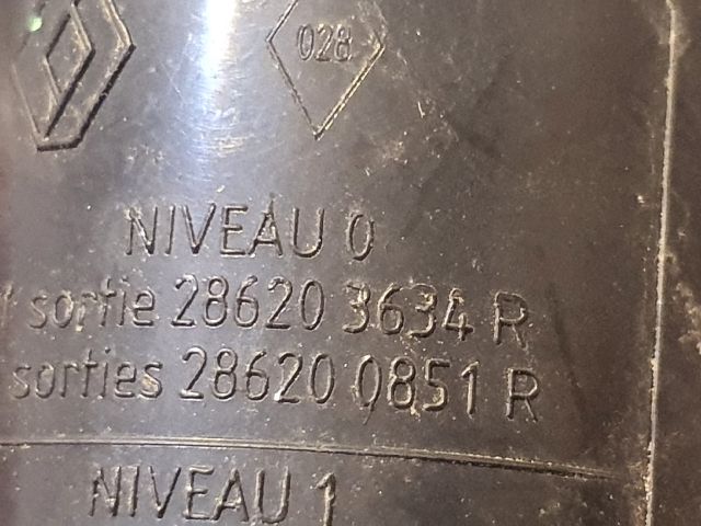 bontott DACIA SANDERO Első Ablakmosó Szivattyú