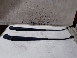 bontott DACIA SANDERO Első Ablaktörlő Kar