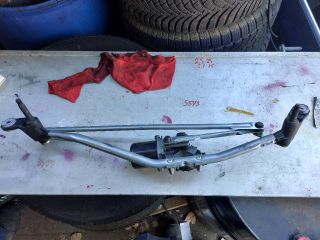 bontott DACIA SANDERO Első Ablaktörlő Motor