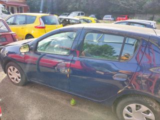 bontott DACIA SANDERO Első Ablaktörlő Motor