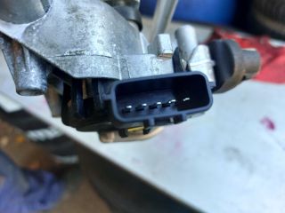 bontott DACIA SANDERO Első Ablaktörlő Motor