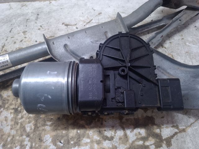 bontott DACIA SANDERO Első Ablaktörlő Szerkezet Motorral