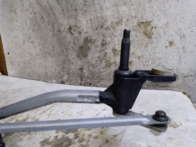 bontott DACIA SANDERO Első Ablaktörlő Szerkezet Motorral