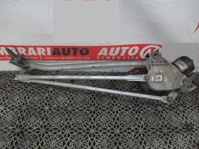 bontott DACIA SANDERO Első Ablaktörlő Szerkezet Motorral