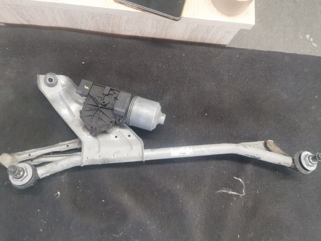 bontott DACIA SANDERO Első Ablaktörlő Szerkezet Motorral