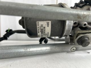 bontott DACIA SANDERO Első Ablaktörlő Szerkezet Motorral