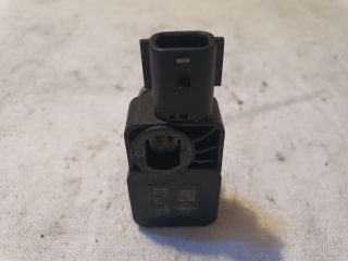 bontott DACIA SANDERO Első Középső Ütközés Érzékelő (Homlokfalon)