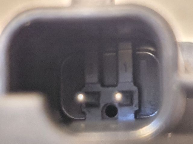 bontott DACIA SANDERO Első Középső Ütközés Érzékelő (Homlokfalon)