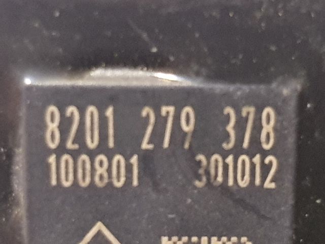 bontott DACIA SANDERO Első Középső Ütközés Érzékelő (Homlokfalon)