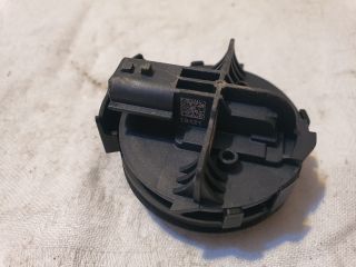 bontott DACIA SANDERO Első Középső Ütközés Érzékelő (Homlokfalon)