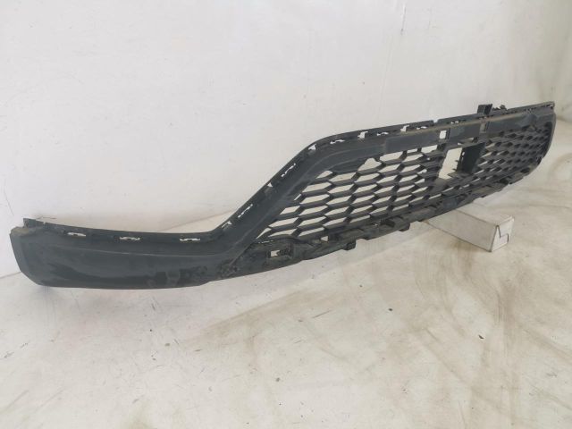 bontott DACIA SANDERO Első Lökhárító Alsó Középső Díszrács