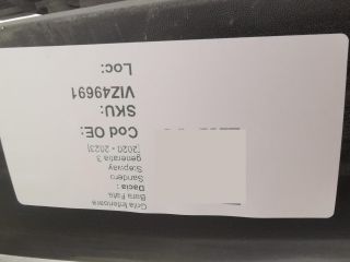 bontott DACIA SANDERO Első Lökhárító Alsó Középső Díszrács