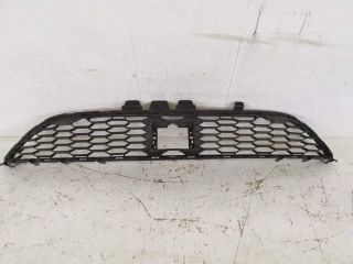 bontott DACIA SANDERO Első Lökhárító Alsó Középső Díszrács