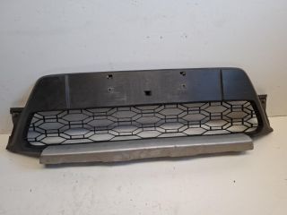 bontott DACIA SANDERO Első Lökhárító Alsó Középső Díszrács