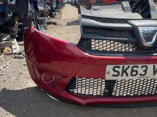 bontott DACIA SANDERO Első Lökhárító (Részeivel)