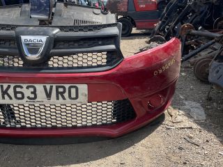 bontott DACIA SANDERO Első Lökhárító (Részeivel)