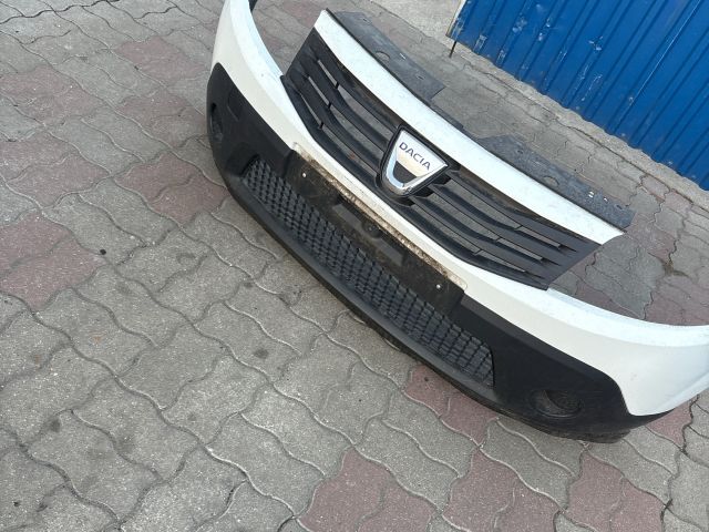 bontott DACIA SANDERO Első Lökhárító (Részeivel)