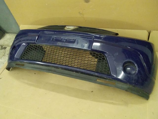 bontott DACIA SANDERO Első Lökhárító (Részeivel)