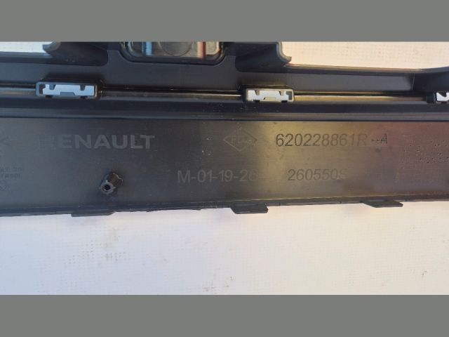 bontott DACIA SANDERO Első Lökhárító (Üresen)