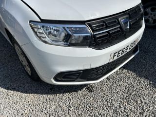 bontott DACIA SANDERO Első Lökhárító (Üresen)