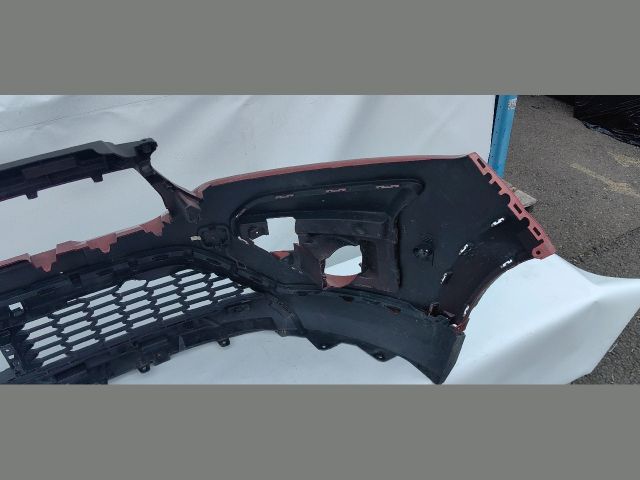 bontott DACIA SANDERO Első Lökhárító (Üresen)