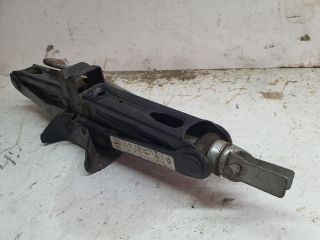 bontott DACIA SANDERO Emelő