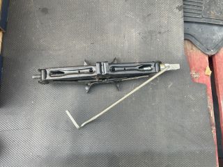 bontott DACIA SANDERO Emelő